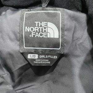 Girls puffer NorthFace black jacket